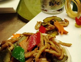 來份兒“苦肉計(jì)”？——鮮三七炒肉