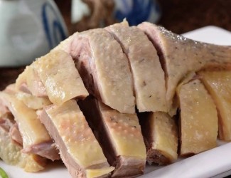 一道能補虛活血、化痰止咳平喘的美食——三七銀杏蒸白鴨