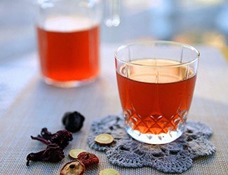 冠心病吃什么好，冠心病的最佳茶飲——三七靈芝山楂飲